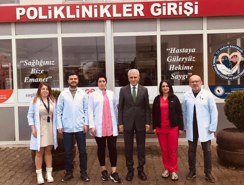 Türk Sağlık Sen Kocaeli Şubesi Başkanı Ömer Çeker, Sağlık Çalışanlarının Hakları İçin Açıklama Yaptı